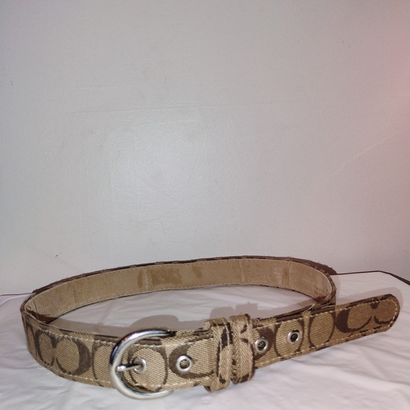 Coach Beige Signature Canvas Belt with Silver Buckle - Picture 2 of 5